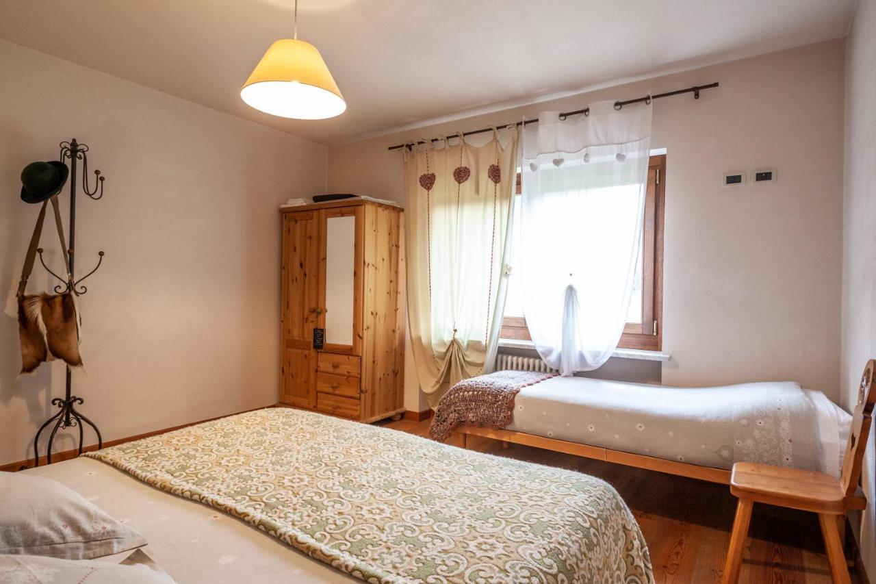 Maison Le Champ B&B Questa Casa Non E Un Albergo La Salle Ngoại thất bức ảnh