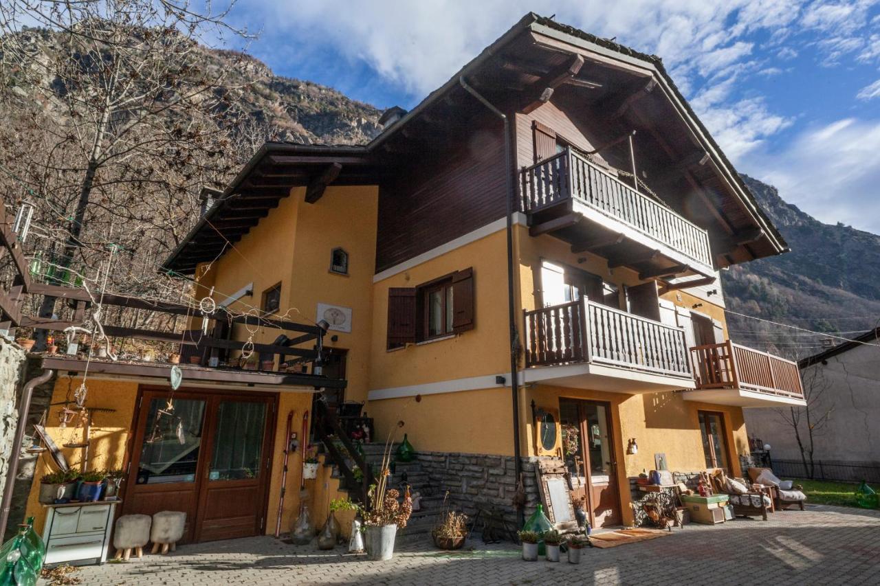 Maison Le Champ B&B Questa Casa Non E Un Albergo La Salle Ngoại thất bức ảnh